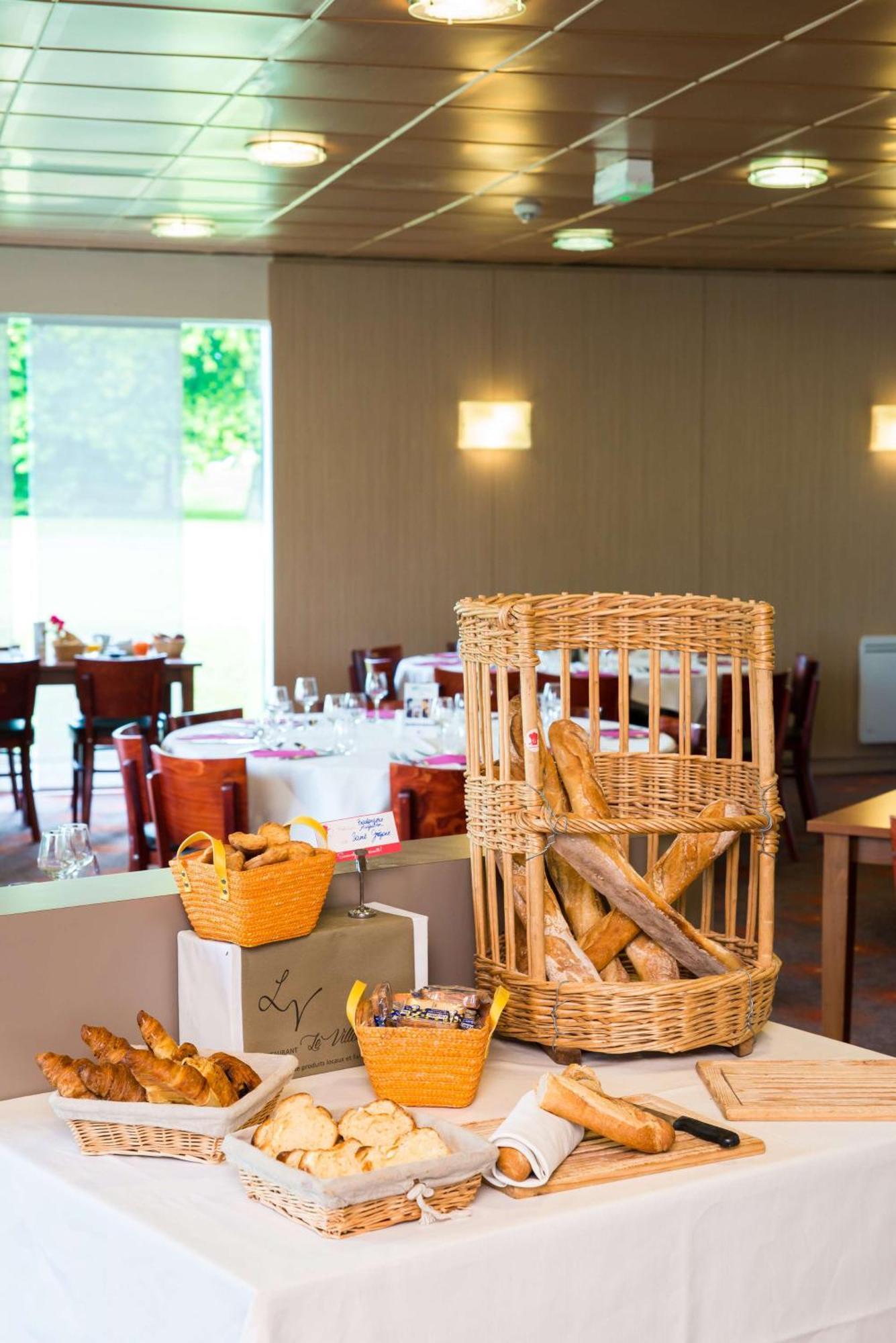 Brit Hotel Rennes St Gregoire - Le Villeneuve Saint-Grégoire Eksteriør billede